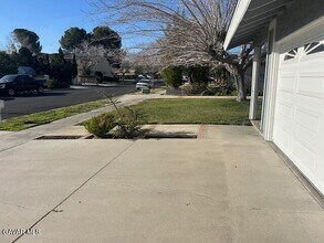 431 Fantasy St in Palmdale, CA - Building Photo - Building Photo