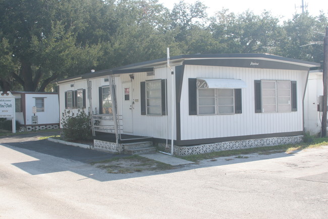 Pine Oak Trailer Court in St. Petersburg, FL - Building Photo - Building Photo