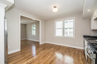 75 Summer St, Unit 1 in Medford, MA - Building Photo - Building Photo