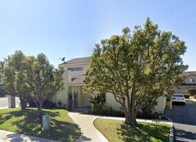 2153 Maple Ave. in Costa Mesa, CA - Building Photo