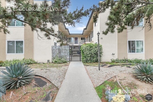 15 E Colorado Blvd