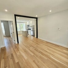 23 Roberts St, Unit #1 in Brookline, MA - Building Photo - Building Photo