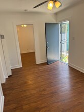 4543 1/2 Alumni Ave, Unit 4543 1/2 Alumni Ave in Los Angeles, CA - Building Photo - Building Photo