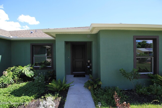 950 Douglas St SE in Palm Bay, FL - Building Photo - Building Photo