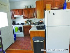 339 Beacon St, Unit 1 in Somerville, MA - Building Photo - Building Photo