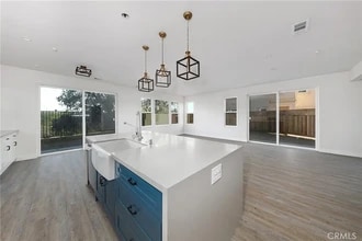 2020 Brentwood Pl in Claremont, CA - Foto de edificio - Building Photo