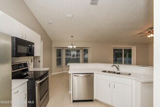 453 Foxdall Ave NE in Palm Bay, FL - Building Photo - Building Photo