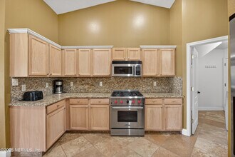 10375 Woodley Creek Blvd in Jacksonville, FL - Building Photo - Building Photo