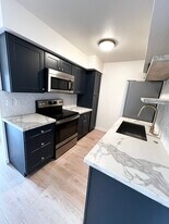 2625 E Indian School Rd, Unit 323 in Phoenix, AZ - Building Photo