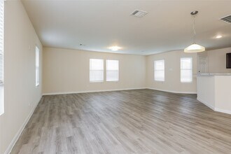 4118 Silver Ranch Rd in Houston, TX - Building Photo - Building Photo