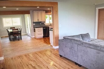 1505 NW 10th Ave in Camas, WA - Building Photo - Building Photo