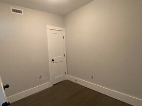 120 Marginal St in Boston, MA - Building Photo - Building Photo