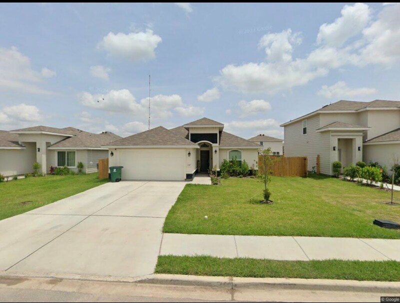 2207 N 26th St in Hidalgo, TX - Building Photo