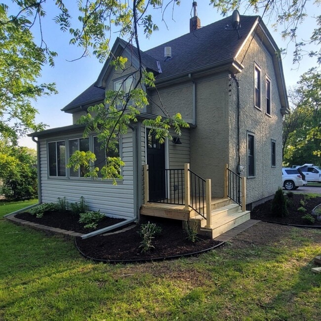 property at 856 4th St SW