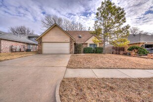 2636 Amy Ct in Moore, OK - Building Photo