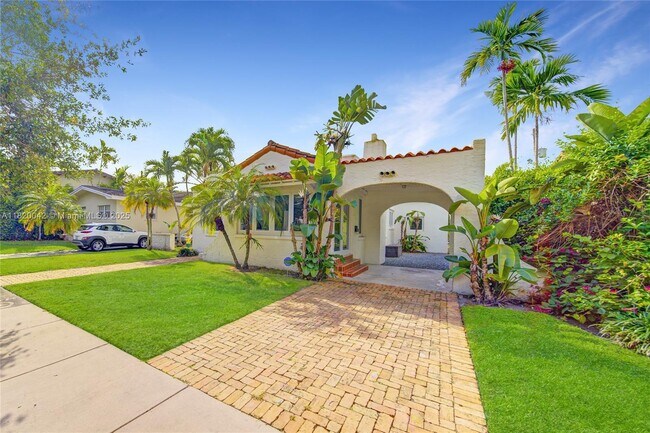 property at 1212 Medina Ave