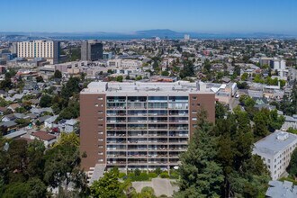 1 Kelton Ct in Oakland, CA - Building Photo - Building Photo