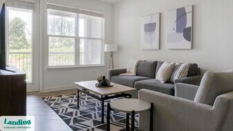 6255 Riverview Rd SE in Mableton, GA - Building Photo