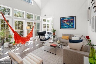 9 Cromwell Ct in Princeton, NJ - Building Photo - Building Photo