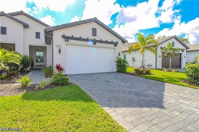 14620 Kingfisher Lp in Naples, FL - Building Photo - Building Photo