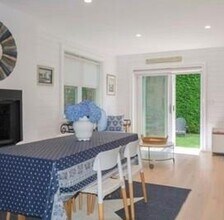 157 Tuckerman Ave in Middletown, RI - Building Photo - Building Photo