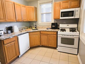 2436 N Marshfield Ave in Chicago, IL - Building Photo - Building Photo