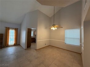 516 Inness Ave in Henderson, NV - Building Photo - Building Photo