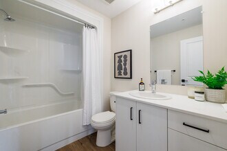 865 Kleinburg Drive in London, ON - Building Photo - Interior Photo