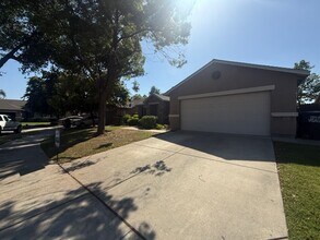 3331 N Linda Vista St in Visalia, CA - Building Photo - Building Photo