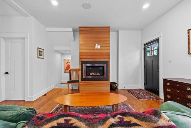 38 Chester St in Somerville, MA - Building Photo - Building Photo