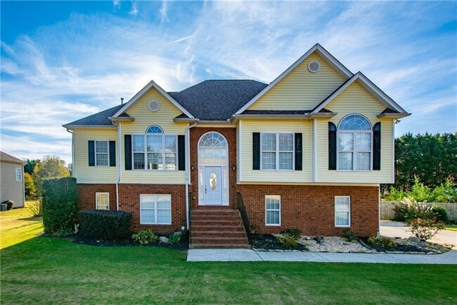 property at 4927 Planters Way