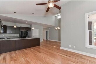 12 Loblolly Ln in Asheville, NC - Building Photo - Building Photo