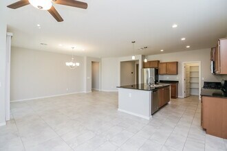 654 Glen Canyon Dr in San Tan Valley, AZ - Building Photo - Building Photo