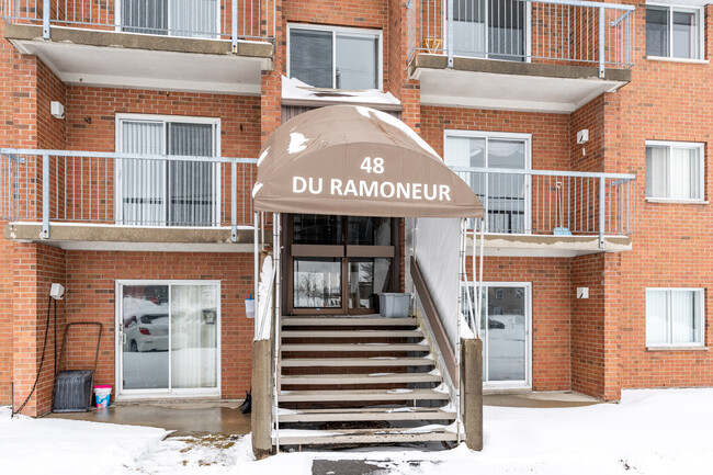 48 Du Ramoneur St in Lévis, QC - Building Photo - Building Photo