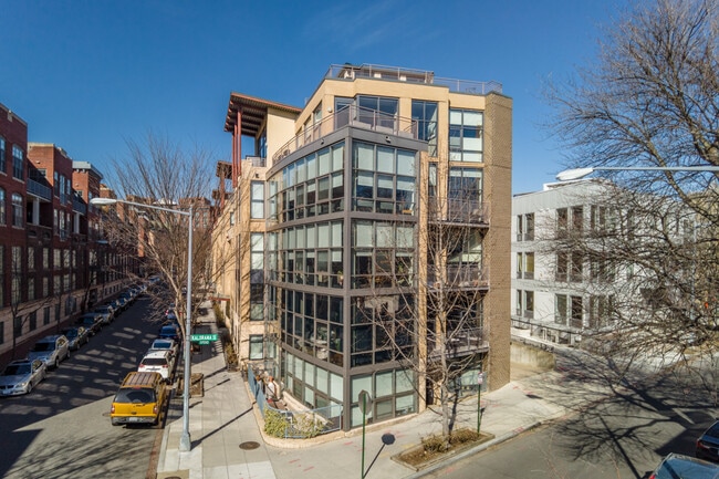 Adams Row in Washington, DC - Building Photo - Building Photo