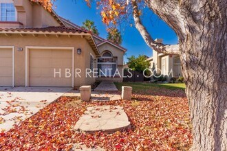 1145 Redington Ct in Tracy, CA - Foto de edificio - Building Photo