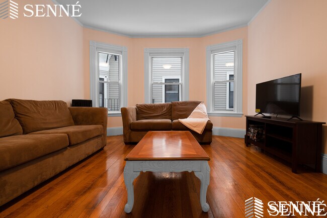 21 Trowbridge St, Unit 19-1 in Cambridge, MA - Building Photo - Building Photo