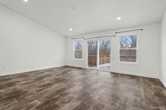 529 Swan River Dr in Benton Harbor, MI - Building Photo - Building Photo