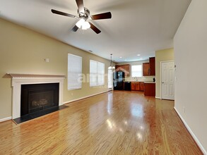 3011 Cardinal Lake Dr in Durham, NC - Building Photo - Building Photo
