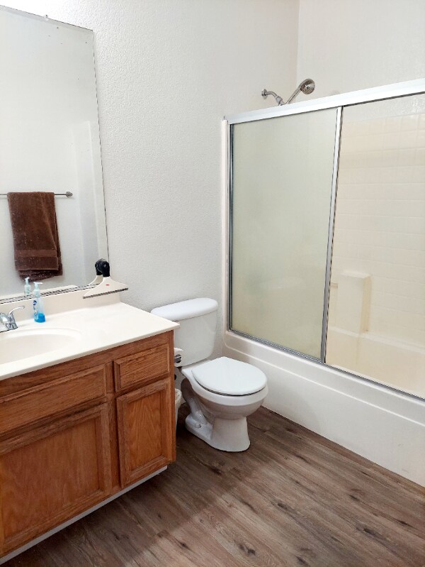 1625 Dreamy Way in Sacramento, CA - Foto de edificio - Building Photo