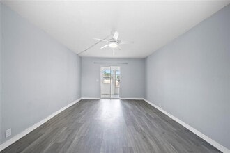4747 Azalea Dr in New Port Richey, FL - Building Photo - Building Photo