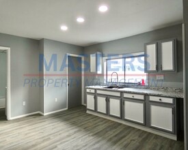 237 Yondota St in Toledo, OH - Building Photo - Building Photo