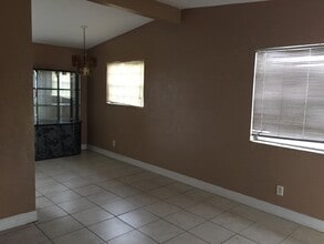 3025 NW 8th Rd in Fort Lauderdale, FL - Building Photo - Building Photo