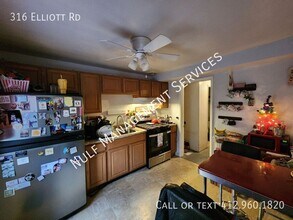 316 Elliott Rd in Monroeville, PA - Building Photo - Building Photo