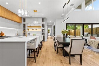 4915 W University Blvd in Dallas, TX - Building Photo - Building Photo