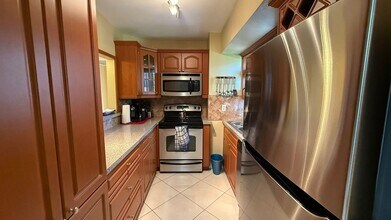 709 Lori Dr in Palm Springs, FL - Building Photo - Building Photo
