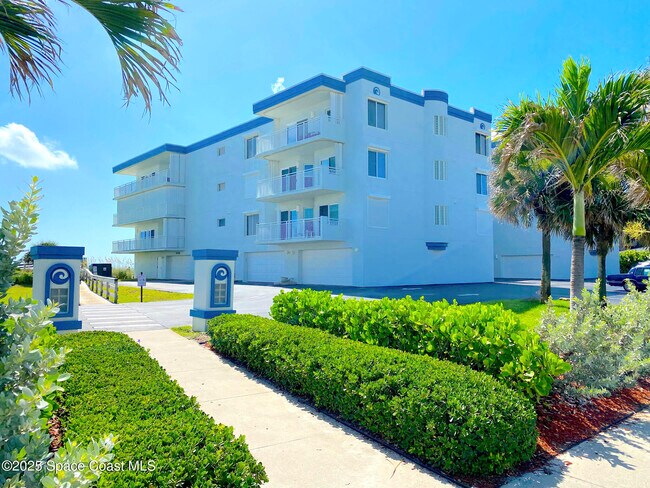 2035 Jimmy Buffett Mem Hwy in Indian Harbour Beach, FL - Building Photo - Building Photo