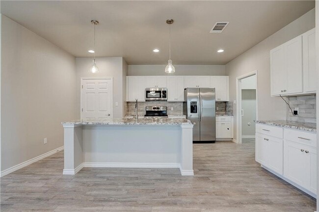 381 County Rd 306, Unit A in Jarrell, TX - Building Photo - Building Photo