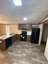 202 Austin St in Brazoria, TX - Building Photo - Building Photo