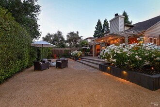 1571 Voorhees Cir in St Helena, CA - Building Photo - Building Photo